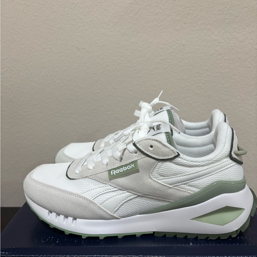 Reebok Forte Racer Women's Sneakers Size 10 NIB